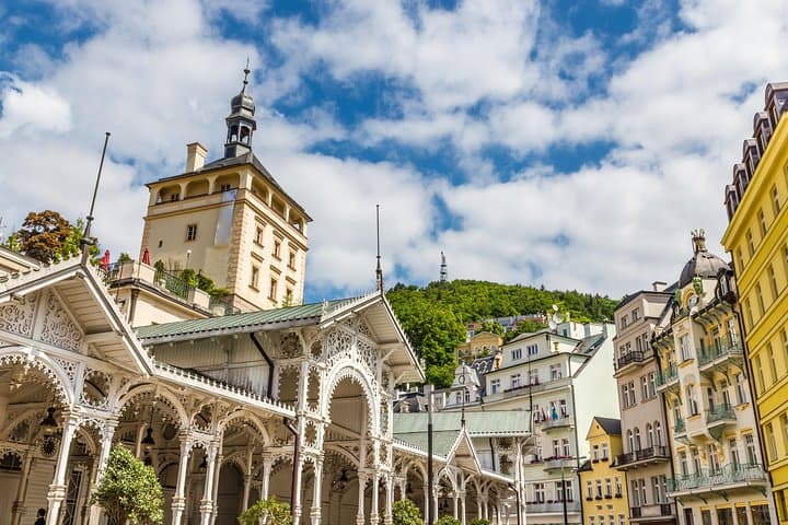 Karlovy Vary Day Trip: Carlsbad Spa & Moser Glass Factory Tour photo 2