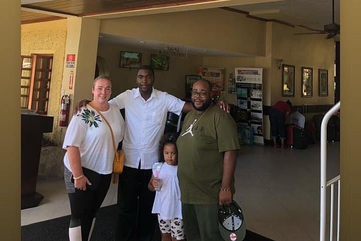 Private MBJ Airport Transfers to Runaway Bay & Ocho Rios — Air-Conditioned Shuttle from Sangster
