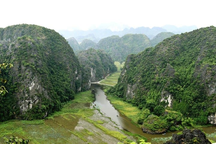 Ninh Binh Day Tour from Hanoi: Hoa Lu, Tam Coc & Mua Cave Boat Ride photo 4