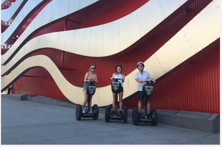 Cruise the Miracle Mile: Segway Through LA's Museum Row photo 3