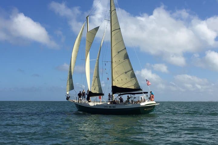 Clearwater Beach Schooner Cruise: 2-Hour Sailing Aboard the Schooner Clearwater