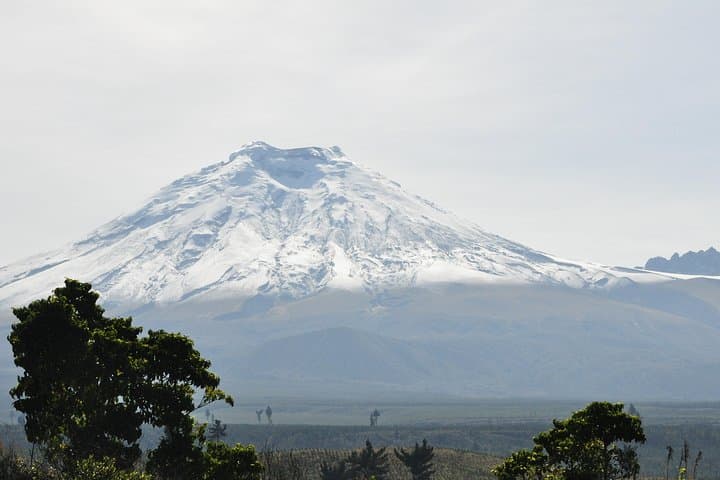 Cotopaxi Full-Day Hike: José Rivas Refuge & Limpiopungo Lagoon photo 5