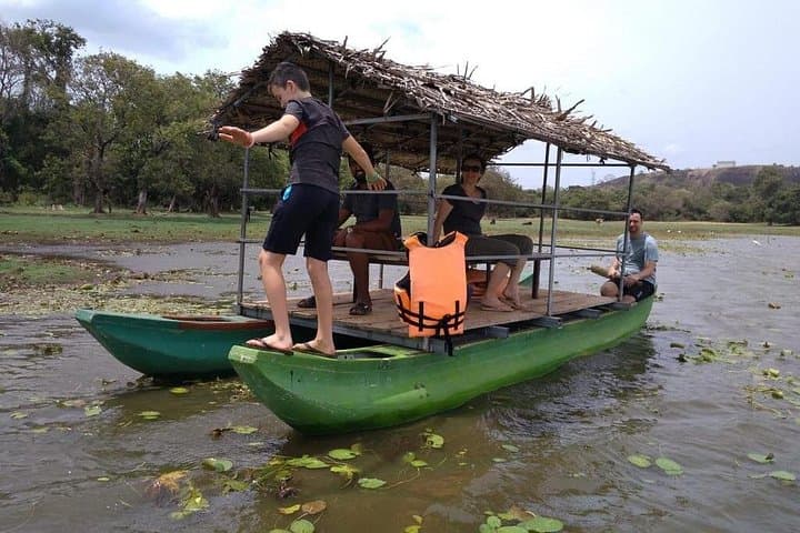 Sri Lanka 8-Day Nature and Adventure Tour with Private Chauffeur photo 3