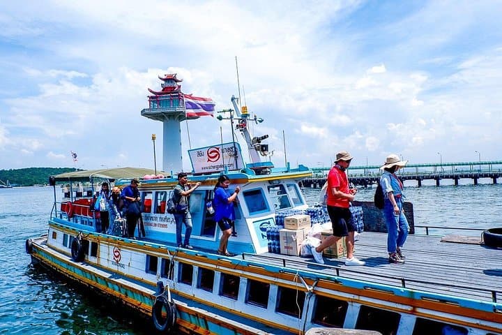 Koh Si Chang Day Trip from Bangkok — Beaches, Palace & Temple Tour photo 5