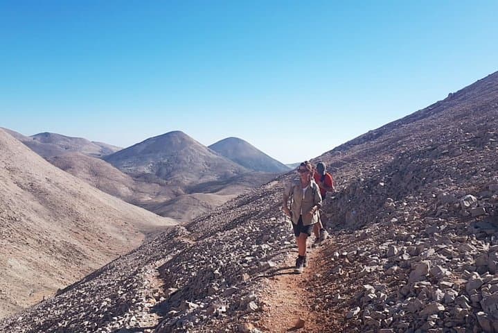 Pachnes Peak (2454 m) — White Mountains High Route from Chania