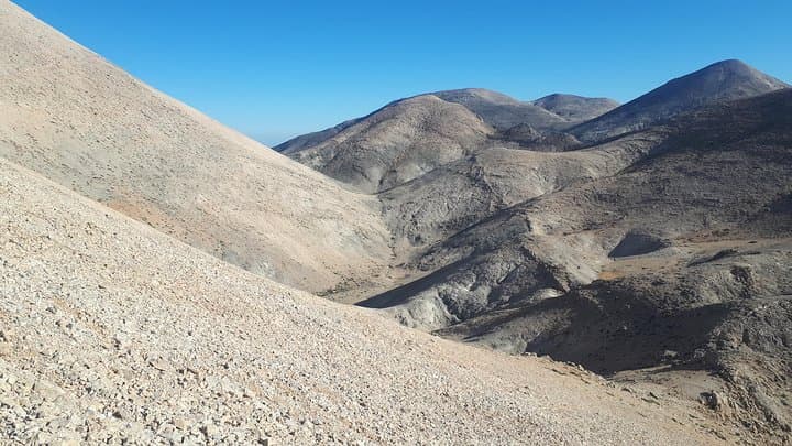 Pachnes Peak (2454 m) — White Mountains High Route from Chania photo 5