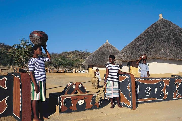 Khami Ruins and Matopos Silunguzi Village Day Tour from Bulawayo