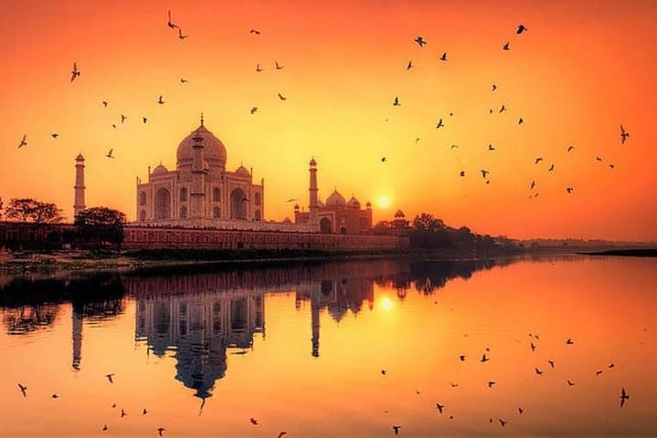 Sunrise at the Taj Mahal: Private Day Tour to Agra Fort from Delhi photo 2