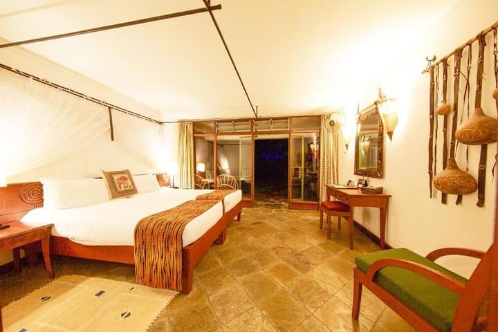 3-Day Maasai Mara Luxury Safari: Big Five, Rift Valley Views & Keekorok Lodge photo 2