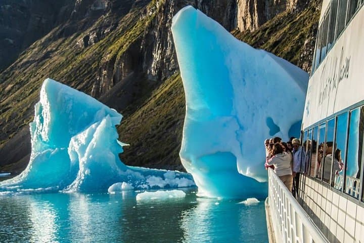 Gourmet Five-Glacier Boat Tour from El Calafate — Perito Moreno, Upsala & Spegazzini photo 2