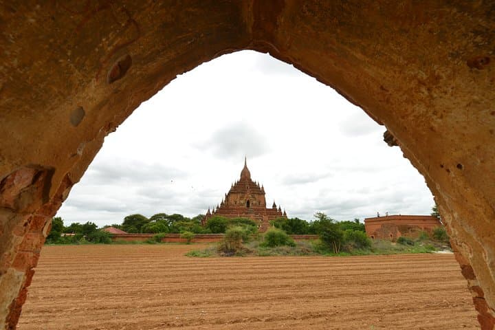 Full-Day Bagan Tuk Tuk Adventure: Temples, Villages & Sunset