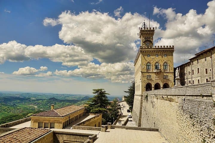 San Marino Private Historic Walking Tour — Monte Titano, Guaita Tower & Basilica photo 1