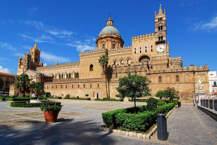 Palermo Private Historic Walking Tour: 2-Hour Guided City Highlights