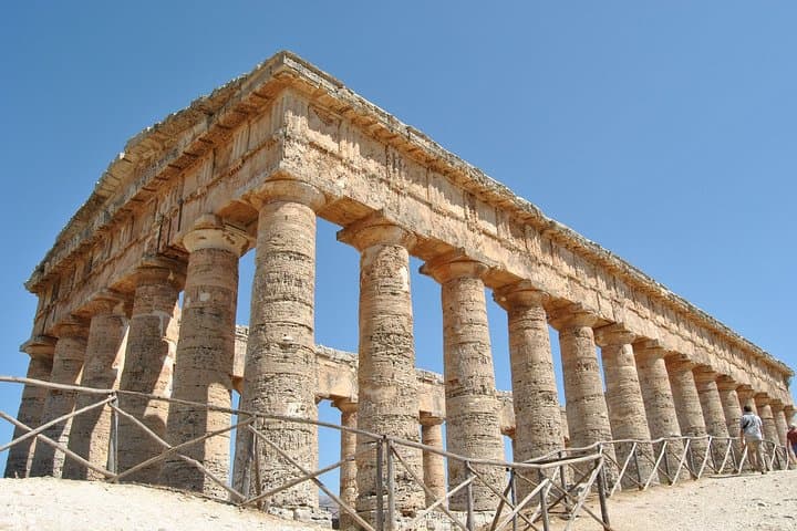 Palermo Private Historic Walking Tour: 2-Hour Guided City Highlights photo 3