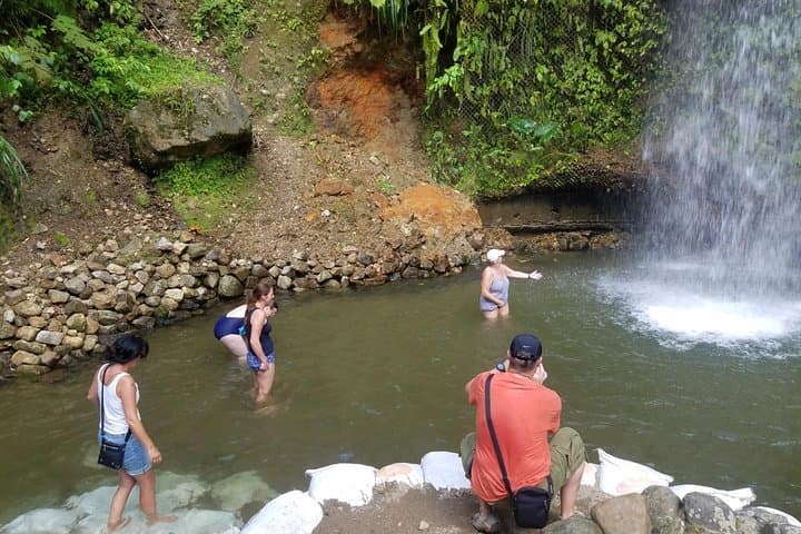 Private St Lucia Highlights Tour — Castries, Pitons & Sulphur Springs photo 4