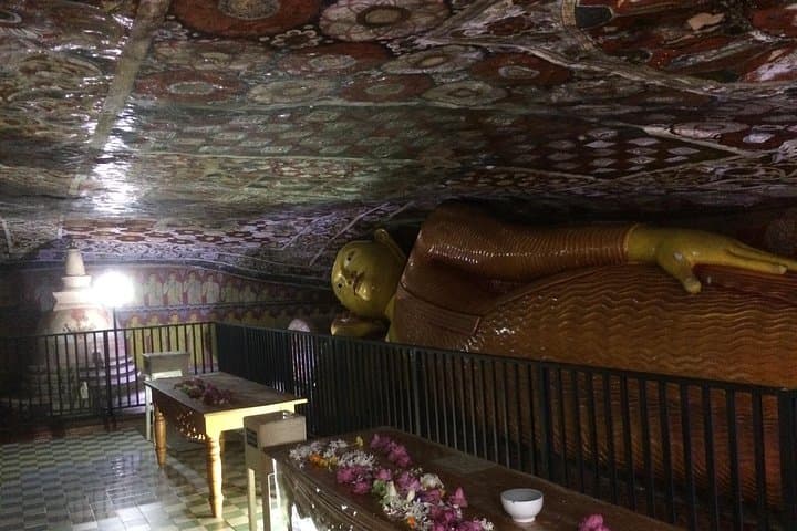 5-Day Explore Sri Lanka: Sigiriya, Kandy & Galle Cultural and Wildlife Circuit photo 3