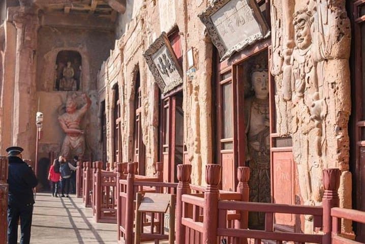 Day Trip to Maijishan Grottoes from Xi'an by Bullet Train photo 4