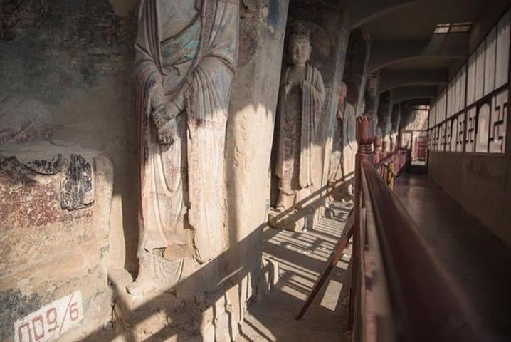 Day Trip to Maijishan Grottoes from Xi'an by Bullet Train photo 6