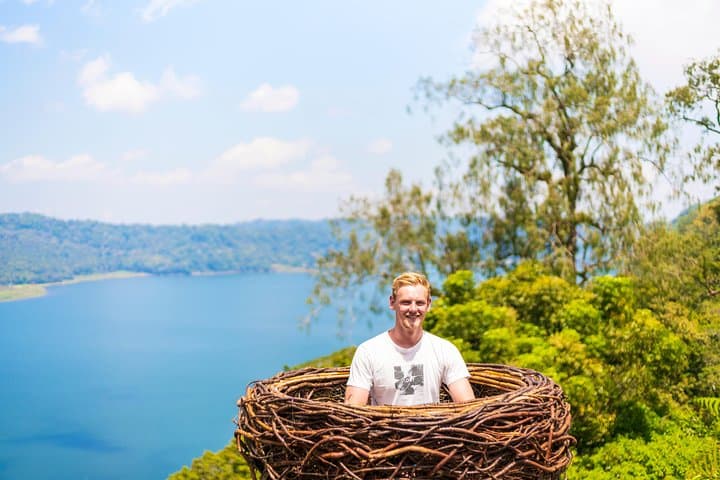 Bali Instagram Tour: Handara Gate, Banyumala Falls & Ulun Danu Beratan in a Day photo 4
