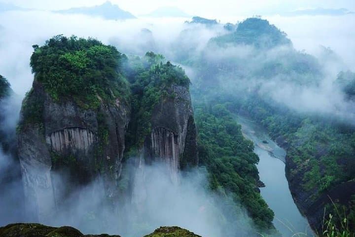 Two-Day Private Mount Wuyi Tour: Bamboo Rafting, Danxia Peaks & Wuyi Culture photo 2