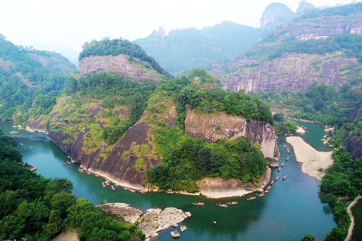 Two-Day Private Mount Wuyi Tour: Bamboo Rafting, Danxia Peaks & Wuyi Culture photo 3