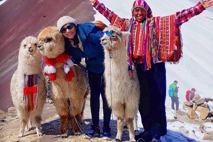 Rainbow Mountain Hike from Cusco: Vinicunca & Ausangate Views