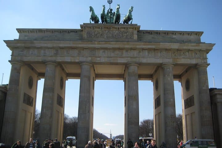 Private 3-Hour Walking Tour of Berlin — Highlights, Reichstag & Practical Tips photo 2