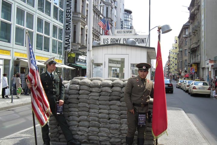 Private 3-Hour Walking Tour of Berlin — Highlights, Reichstag & Practical Tips photo 3