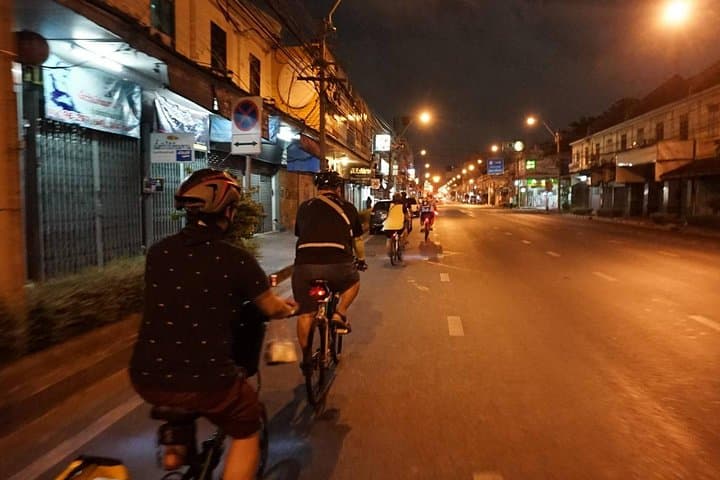 WangLang Cycling in Bangkok: Ferry Crossings, Temples & Nightlife Lanes photo 3