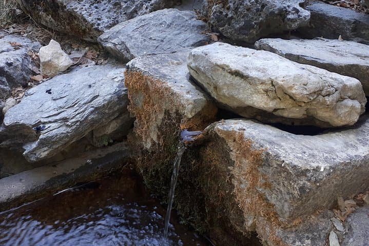 Zourva to Tromarissa Hike — Crete Ridge Walk to a Year-Round Spring photo 4