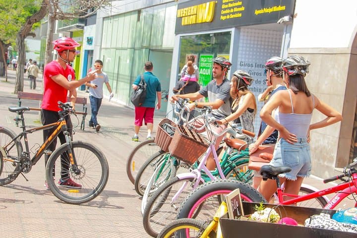 Downtown Lima Bike Tour: Miraflores, Historic Center & Lunch photo 3
