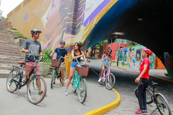 Lima Bike Express: Miraflores & Barranco Coastal Ride photo 5