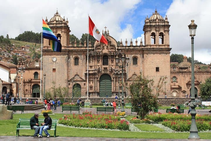 Cusco Magic: 7-Day Private Adventure to Machu Picchu, Rainbow Mountain & Humantay Lake photo 4