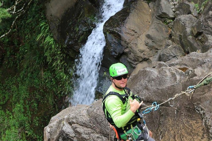 Rappel Maui Waterfalls and Rainforest Cliffs — Road to Hana Adventure photo 3