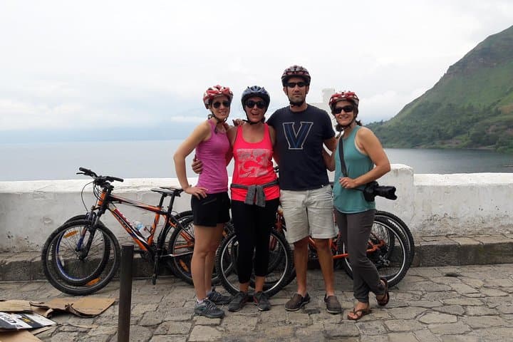 Bike the Lake Atitlán Shore: Santa Catarina & San Antonio 16K Guided Ride