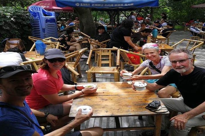 Chengdu Panda Base, Leshan Giant Buddha & Sichuan Cooking: 3-Day Cultural and Wildlife Escape photo 2