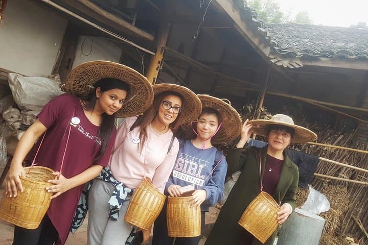Chengdu Panda Base, Leshan Giant Buddha & Sichuan Cooking: 3-Day Cultural and Wildlife Escape photo 6