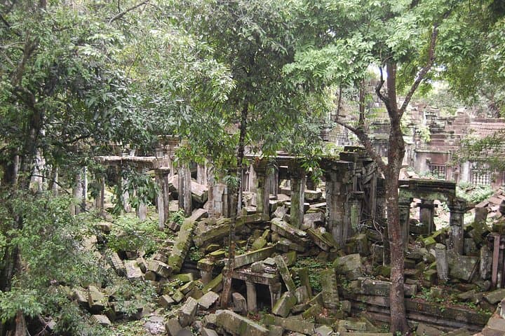 Two-Day Angkor Wat Tour: Sunrise, Beng Mealea & Kampong Phluk Village photo 2