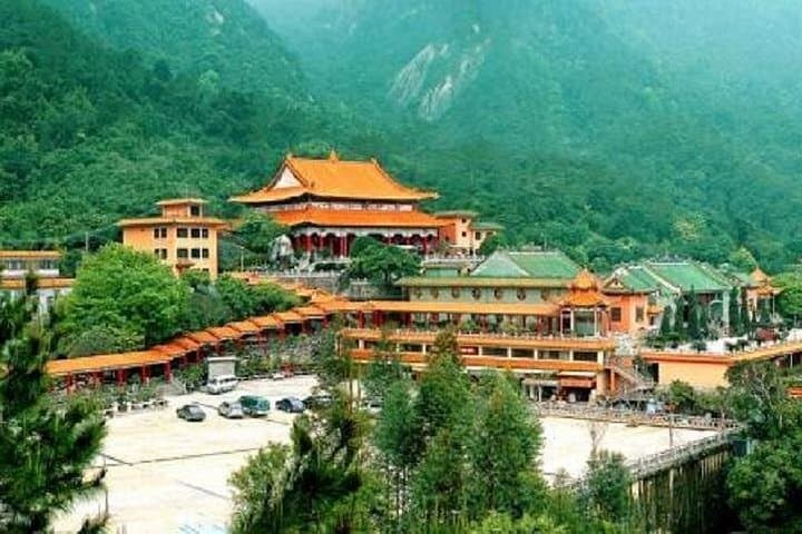 Luofu Mountain Day Trip from Guangzhou: Taoist Temples, Cable Car & Waterfalls