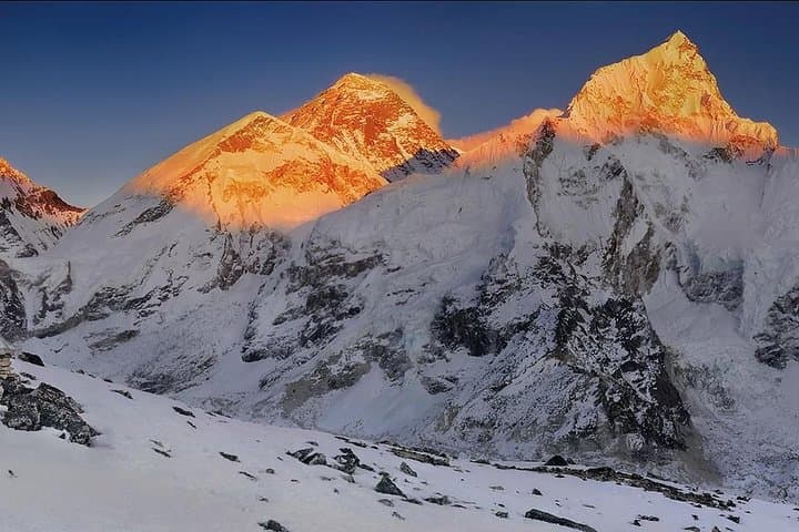 Everest Base Camp Trek: 15-Day High-Altitude Lodge Journey photo 2