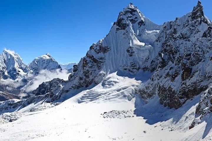 11-Day Short Everest Base Camp Trek with Helicopter to Kala Patthar photo 4