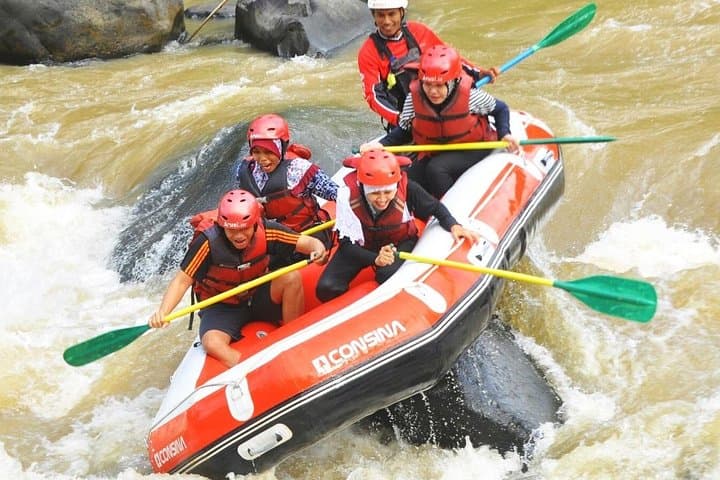 Elo River Rafting Near Magelang: Beginner-Friendly Java Rapids photo 5