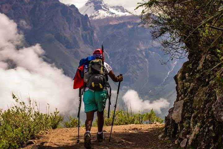 Three-Day Colca Canyon Trek: Cabanaconde to Sangalle Oasis