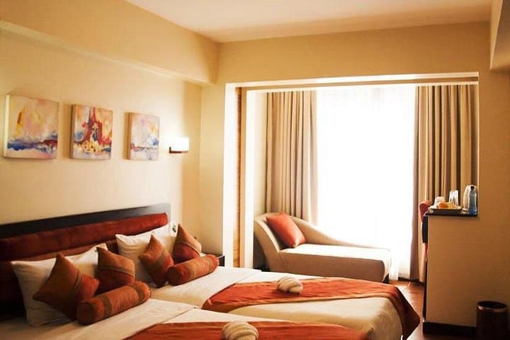 15-Day Classic Kenya & Tanzania Safari with Zanzibar Beach Escape photo 3