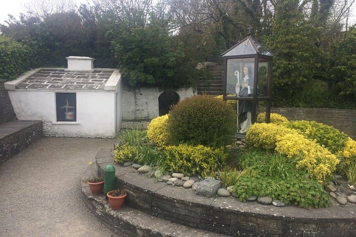 Cliffs of Moher and The Burren Private Tour from Killarney — Full-Day Guide photo 4