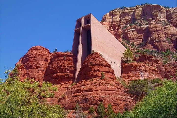 Sedona Hi-Points Luxury Van Tour — Best Photo Stops, History & Practical Tips photo 2
