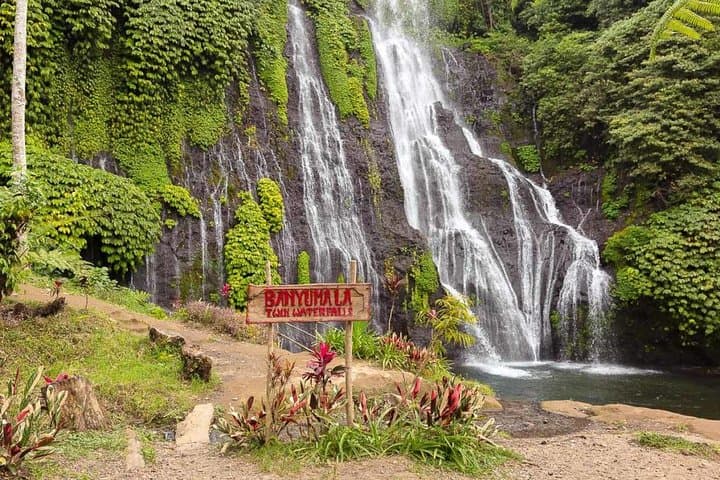 Coastal Temples & Jatiluwih Rice Terraces: Tanah Lot to Ulun Danu Day Tour photo 6