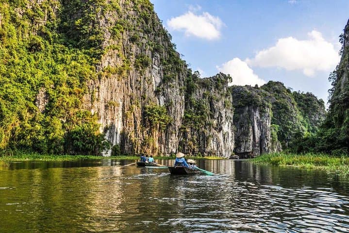 Ninh Binh Day Trip from Hanoi: Tam Coc Boat, Mua Cave Stair Climb & Hoa Lu History photo 4