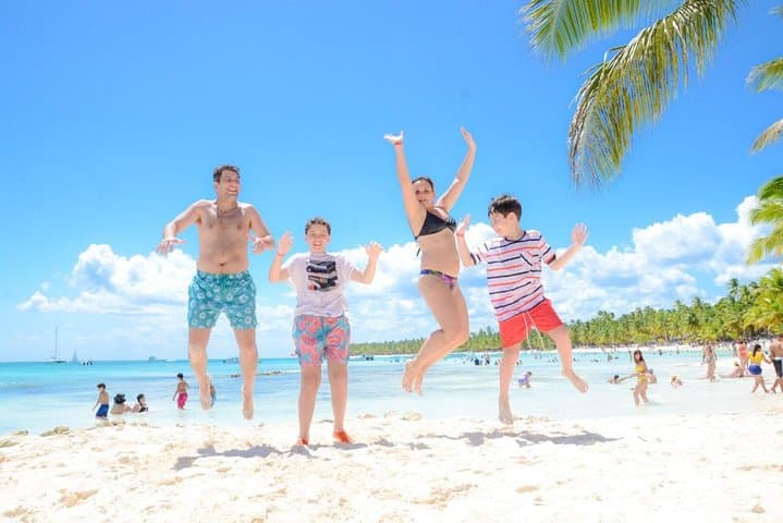 Saona Island Full-Day: Speedboat & Catamaran Excursion from Punta Cana & Bayahibe photo 2