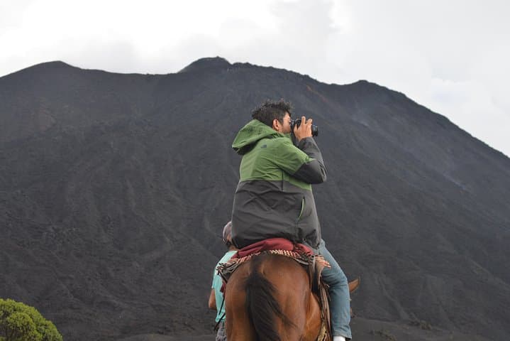Hike Pacaya: Guided Day Trek to Guatemala's Active Volcano photo 2